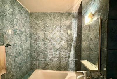 Apartament 3 camere decomandat 72 mp Zona Indepen... - 1