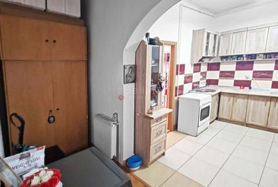 Apartament cu 2 camere semidecomandat, mobilat în Central - 12