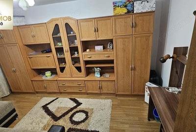 Inchiriez Garsoniera zona Intim Inchiriez Garsoniera zona Intim - 2