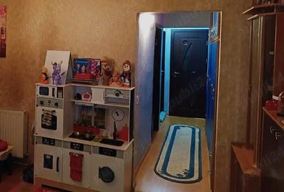 Apartament cu 3 camere semidecomandat în Central - 3