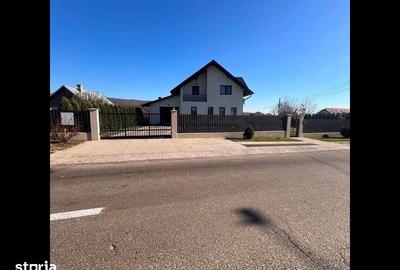 Teren de 1100 mp, în Pătrăuți - 2