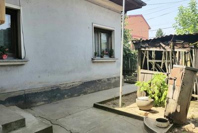 Casă individuală cu 3 camere cu Canalizare în Barbu Văcărescu - 8