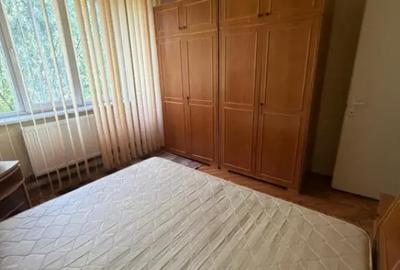 Apartament cu 2 camere semidecomandat în Titulescu - 7