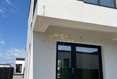 Casă cu 4 camere cu Teren 321 Mp în Snagov - 10