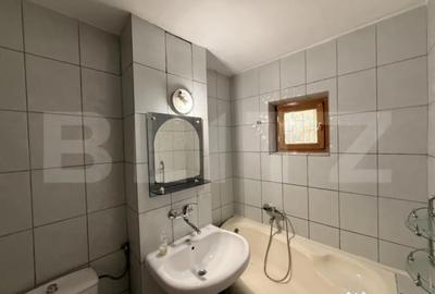 Apartament cu 4 camere decomandat, mobilat în Rovine - 6