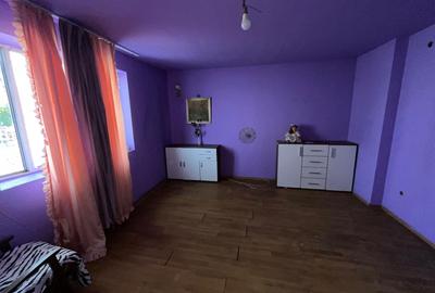 Casă cu 4 camere în Central - 3