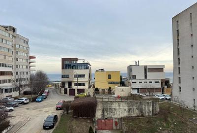 Apartament cu 2 camere decomandat în Baziaș - 2