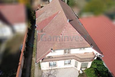 Casă cu 15 camere cu Teren 2800 Mp în Sântandrei - 2