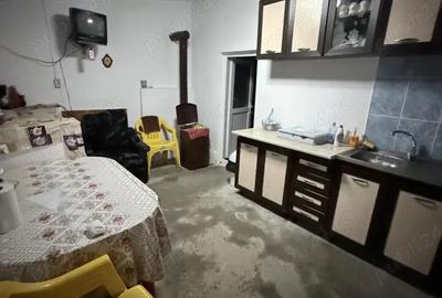 Casă cu 3 camere cu Teren 2 Mp în Gălăteni - 9