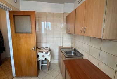 Apartament cu 3 camere decomandat în Drumul Taberei - 3