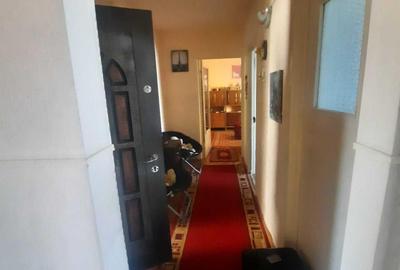 Apartament cu 3 camere decomandat în Central - 2