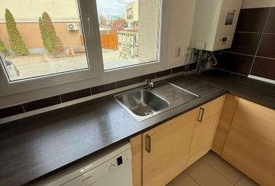 Casă cu 3 camere cu Canalizare în Ștefăneștii de Jos - 3