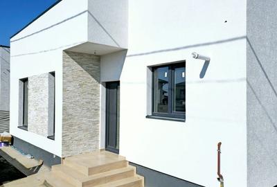 Casă cu 3 camere în Berceni