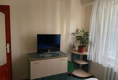 Apartament cu 3 camere decomandat în Cantemir - 4