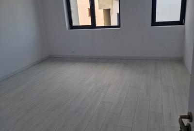 Casă cu 5 camere cu Teren 220 Mp în Apărătorii Patriei - 6