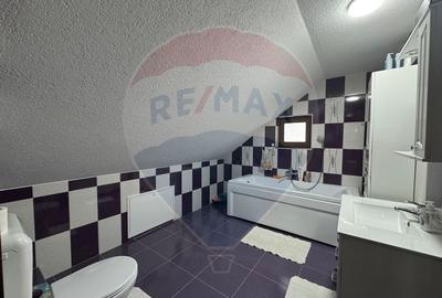 Casă / Vilă cu 4 camere de vânzare în zona Bujac-Arad - 15