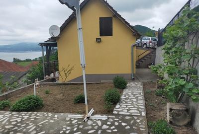 Casă cu 3 camere cu Teren 264 Mp în Hunedoara - 9