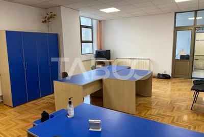 Spatiu comercial central  de vanzare 55 mp utili supravegheat video - 1