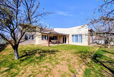 Casă individuală cu 5 camere cu Garaj în Calea Aradului - 1