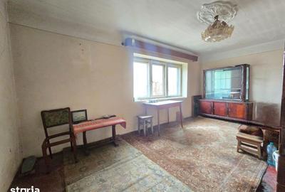 Casă cu 3 camere cu Teren 1763 Mp în Topraisar - 9