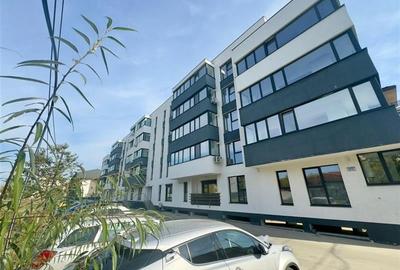 Apartament cu 3 camere decomandat în Dobroești