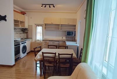 Apartament cu 3 camere decomandat, mobilat în Centrul Civic - 1