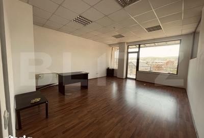 Apartament cu 4 camere în Florești - 4