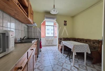 Apartament cu 3 camere decomandat, mobilat în Vasile Aaron - 6