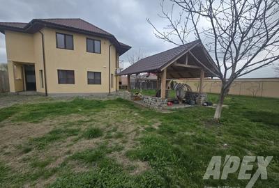 Casă individuală cu 4 camere cu Canalizare în Clinceni - 1