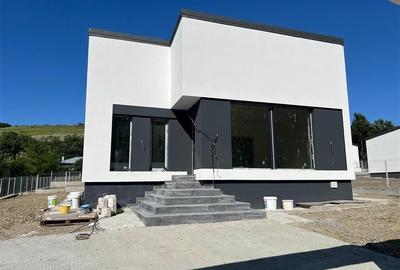Finalizata si Intabulata - Casa 4 Camere - Miroslava - 3