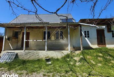 Casă cu 2 camere cu Teren 1414 Mp în Laslea - 4
