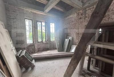 Spațiu comercial, de 800 mp, în George Enescu - 2