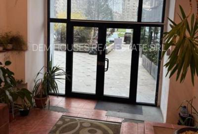 UNIRII,fix in Rond ALBA IULIA,monolit,stradal,locatie exceptionala in centru - 2