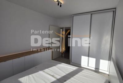 Apartament cu 3 camere decomandat în Tractorul - 2