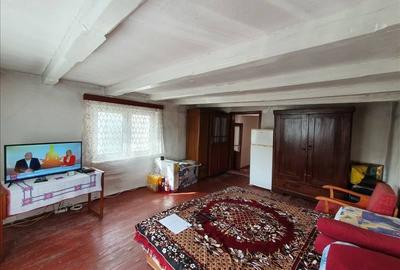 Casă cu 5 camere cu Teren 300 Mp în Rod - 2