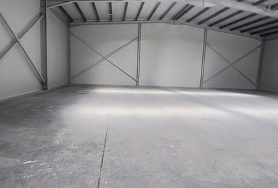 Hala nouă la cheie în parc industrial – depozit + birouri, acces rapid A1 - 2