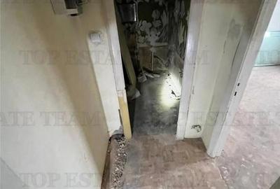 Garsonieră decomandată în Central