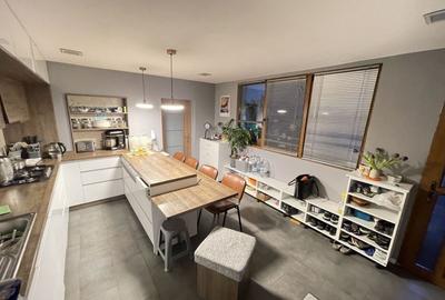 Casa S+P+E+M | 605 mp utili | 10 camere | 3 bucatarii | 4 bai | 3 terase | Garaj - 29
