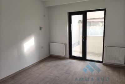 Casă individuală cu 15 camere cu Canalizare în Apărătorii Patriei - 18
