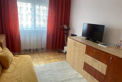 Apartament de 2 camere - Decomandat - Loc de parcare - 2