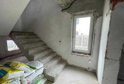 Casă cu 4 camere cu Teren 350 Mp în Sânandrei - 2