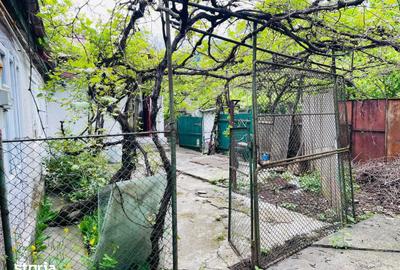 Casă cu 5 camere cu Teren 553 Mp în Central