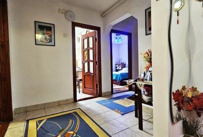 Apartament cu 3 camere în Tomis Nord
