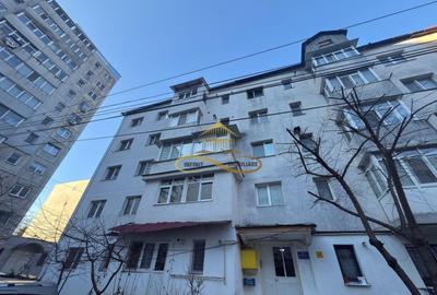 Apartament cu 3 camere semidecomandat în Orizont - 13