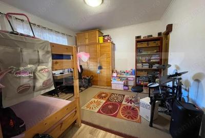 3 apartamente la casa de vanzare, singur in curte, 150 mp, zona centrala - 1