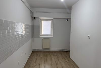 Apartament cu 2 camere semidecomandat în - 9