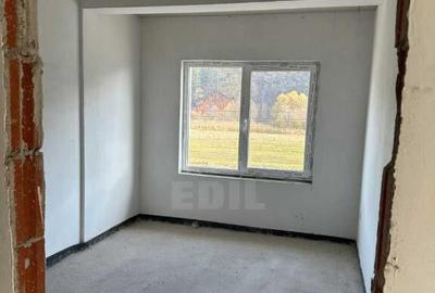 Casa individuala, semifinisata, Lona - 2