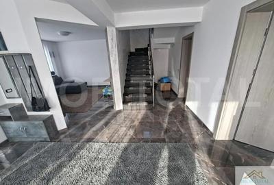 Casă în Periferie - 1