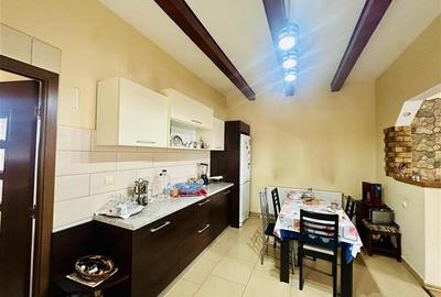 Casa generoasa cu pretios teren de 2.400 mp, Sanpetru, Brasov Casa generoasa cu pretios teren de 2.400 mp, Sanpetru, Brasov - 3