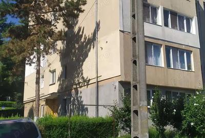 Apartament cu 3 camere decomandat în Micro 15 - 5